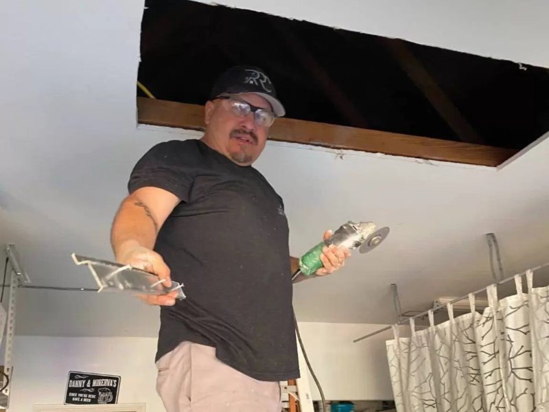 Attic-Ladder-Installation-1-1152x1536